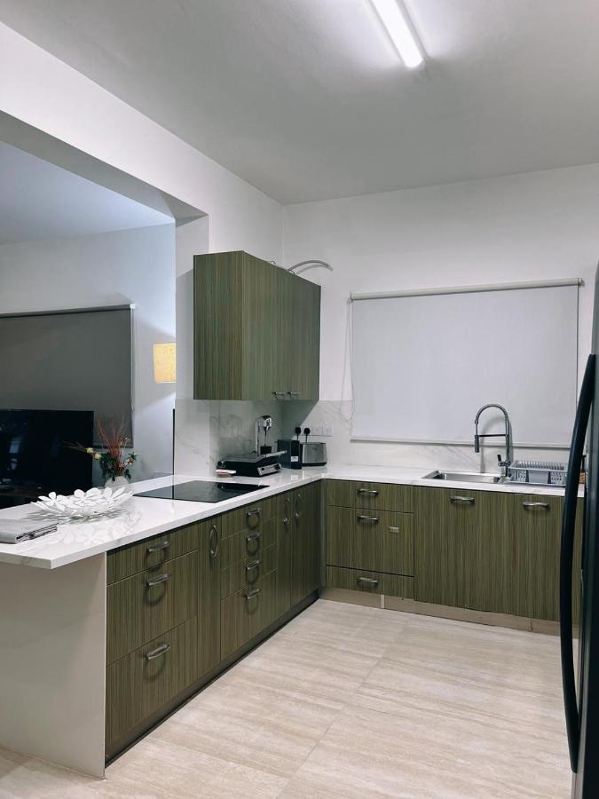Oasi Rejuve Villa Менеоу Экстерьер фото